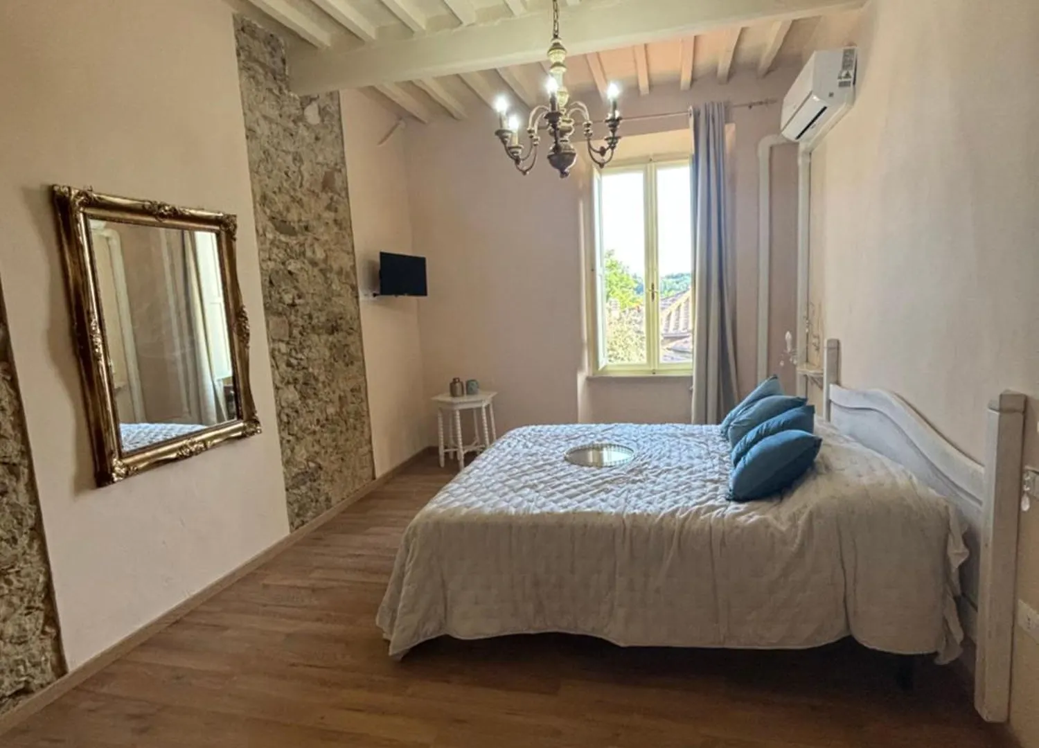Luxury Toscana Rooms Монтескудайо Италия